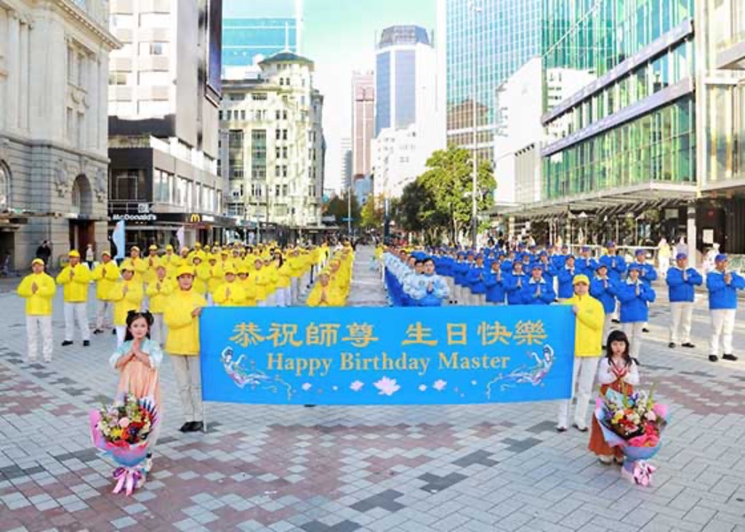 Image for article New Zealand: World Falun Dafa Day Celebration Wins Admiration and Support